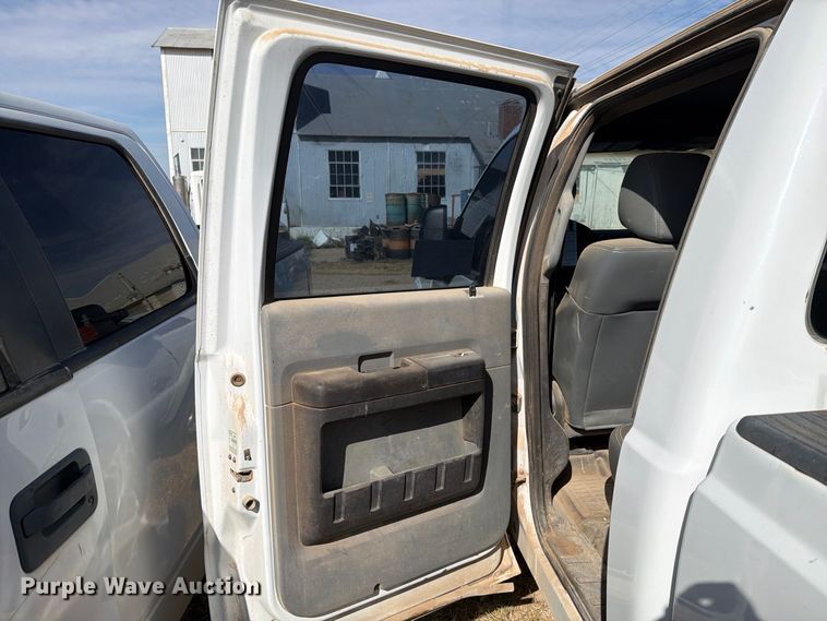 image for item DK6599 2013 Ford F250 Super Duty Crew Cab pickup truck