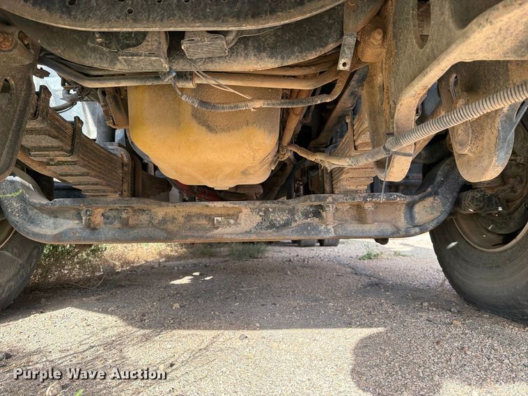 image for item DK6605 2016 Caterpillar CT660 water truck