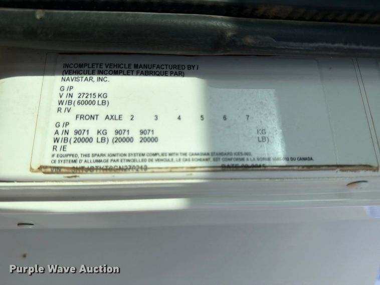 image for item DK6605 2016 Caterpillar CT660 water truck