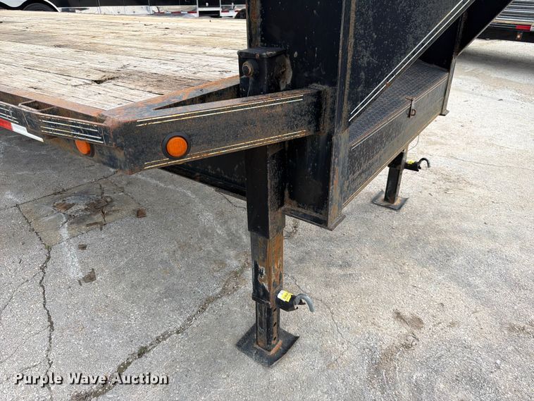 image for item DQ7834 2011 Elite equipment trailer