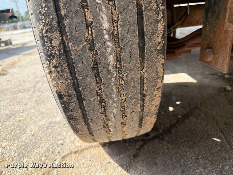 image for item DQ7834 2011 Elite equipment trailer