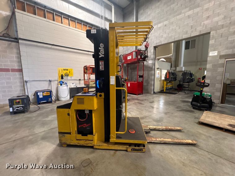 image for item DT2931 2007 Yale OS030ECN order picker