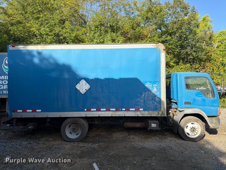 image for item DT2935 2007 Ford LCF box truck