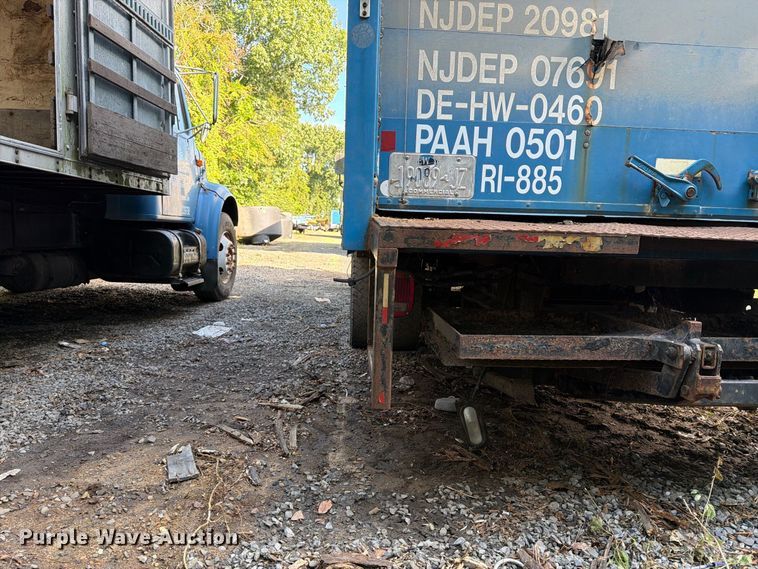 image for item DT2935 2007 Ford LCF box truck