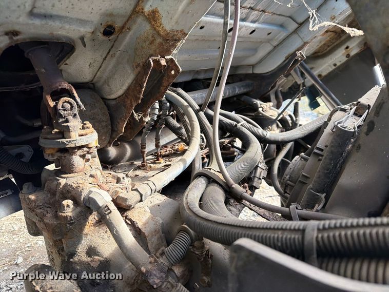 image for item DT2935 2007 Ford LCF box truck