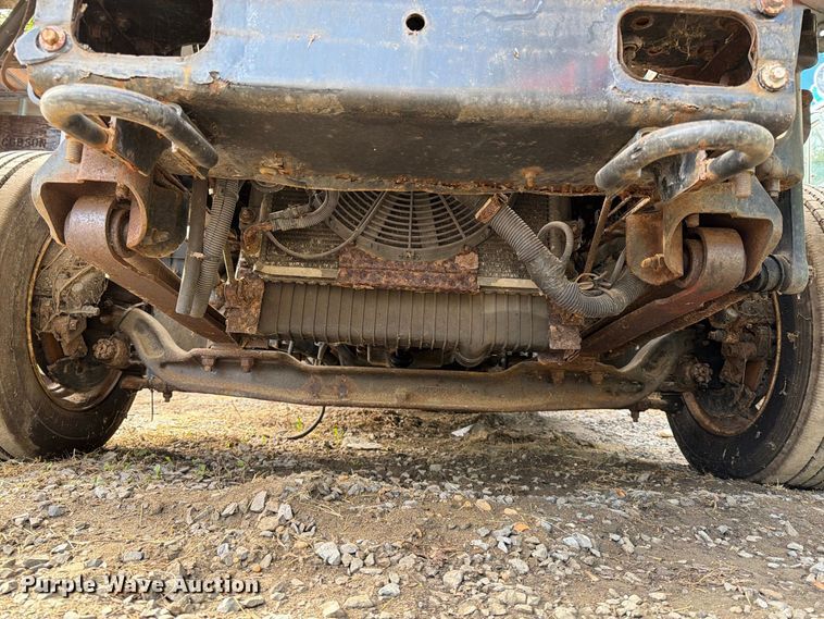 image for item DT2935 2007 Ford LCF box truck