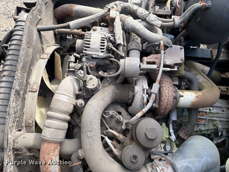 image for item DT2935 2007 Ford LCF box truck