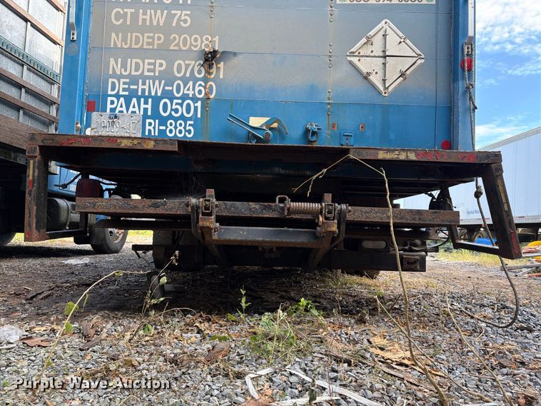 image for item DT2935 2007 Ford LCF box truck