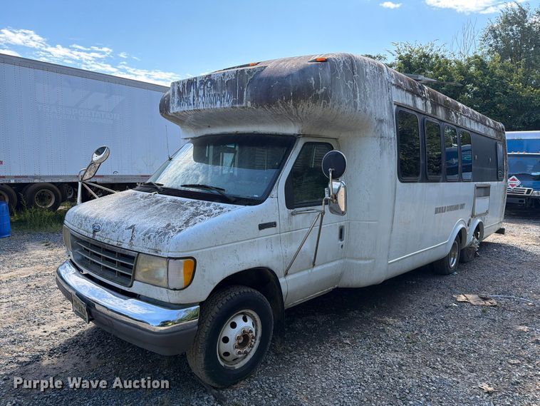1994 Ford Econoline E350 mobile office bus