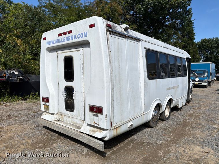 image for item DT2937 1994 Ford Econoline E350 mobile office bus