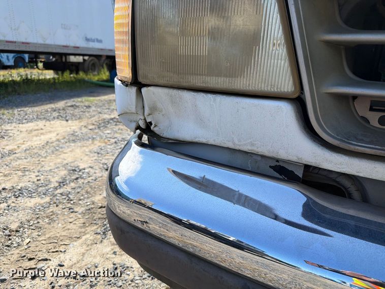image for item DT2937 1994 Ford Econoline E350 mobile office bus