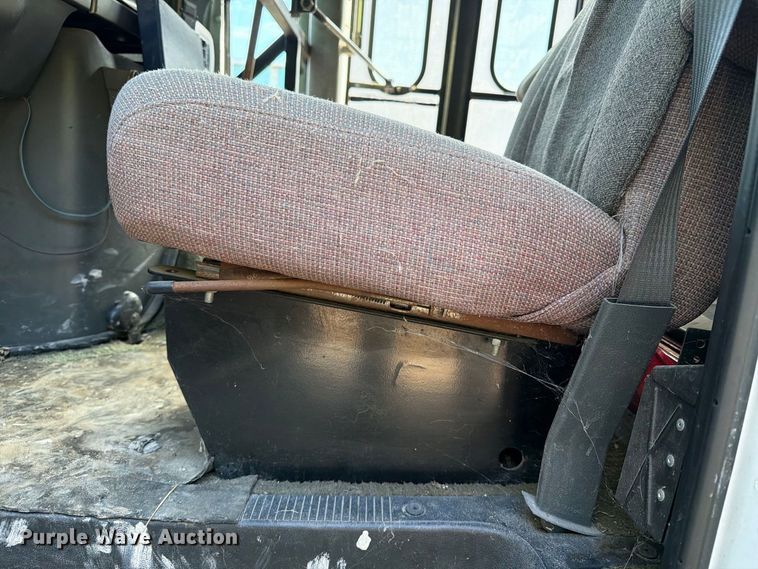 image for item DT2937 1994 Ford Econoline E350 mobile office bus