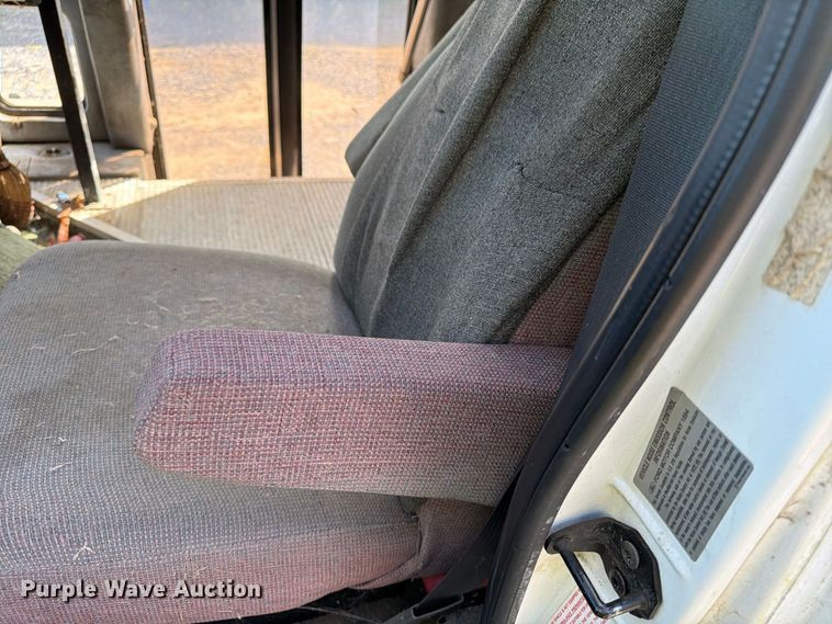 image for item DT2937 1994 Ford Econoline E350 mobile office bus