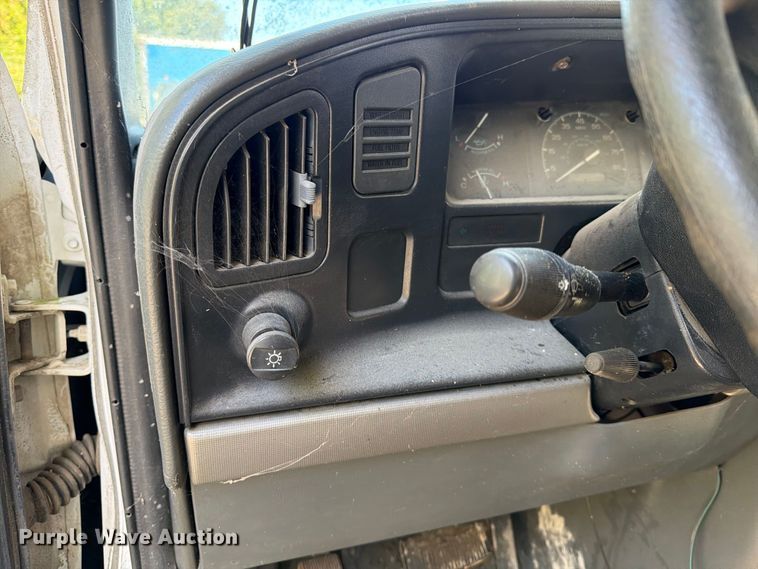 image for item DT2937 1994 Ford Econoline E350 mobile office bus