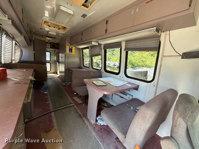 image for item DT2937 1994 Ford Econoline E350 mobile office bus