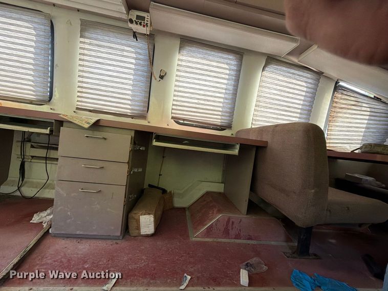 image for item DT2937 1994 Ford Econoline E350 mobile office bus