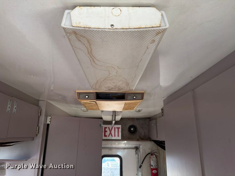 image for item DT2937 1994 Ford Econoline E350 mobile office bus