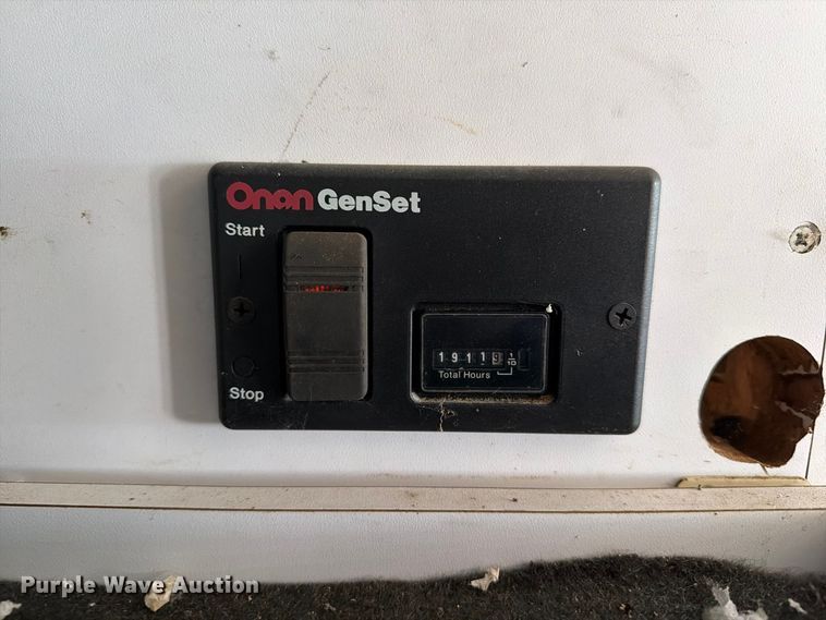 image for item DT2937 1994 Ford Econoline E350 mobile office bus