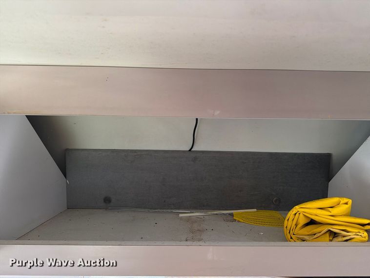 image for item DT2937 1994 Ford Econoline E350 mobile office bus