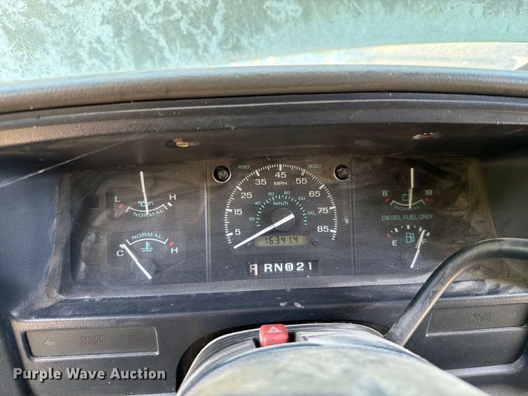 image for item DT2937 1994 Ford Econoline E350 mobile office bus