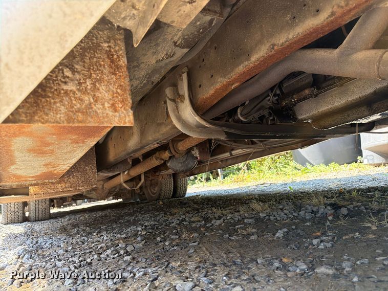image for item DT2937 1994 Ford Econoline E350 mobile office bus