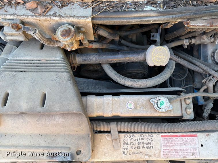 image for item DT2937 1994 Ford Econoline E350 mobile office bus