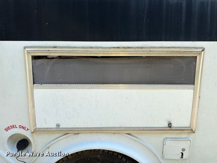 image for item DT2937 1994 Ford Econoline E350 mobile office bus
