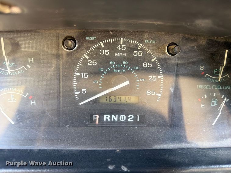 image for item DT2937 1994 Ford Econoline E350 mobile office bus