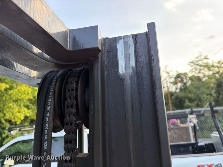 image for item DT2941 2017 UniCarriers CFS40 forklift