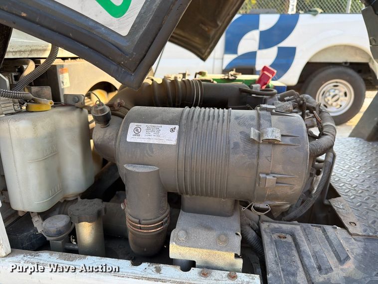 image for item DT2941 2017 UniCarriers CFS40 forklift