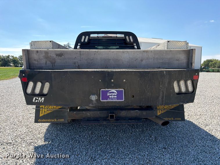 image for item DT3000 2020 Chevrolet Silverado 3500 Crew Cab flatbed pickup truck