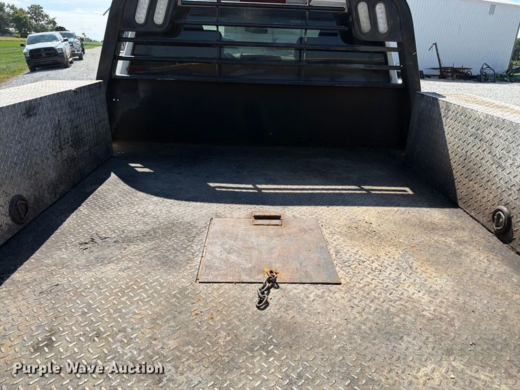 image for item DT3000 2020 Chevrolet Silverado 3500 Crew Cab flatbed pickup truck