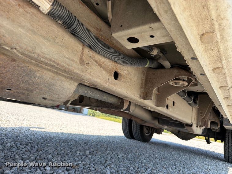 image for item DT3000 2020 Chevrolet Silverado 3500 Crew Cab flatbed pickup truck