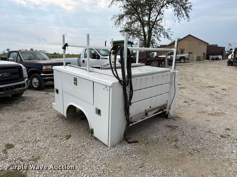 image for item DT3007 Reading 78FASWDWR utility bed