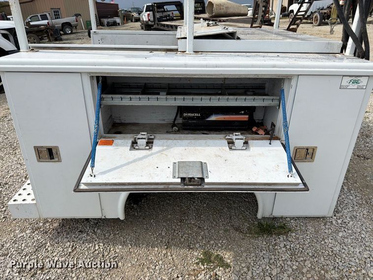 image for item DT3007 Reading 78FASWDWR utility bed