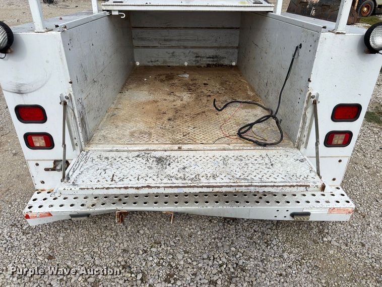 image for item DT3007 Reading 78FASWDWR utility bed