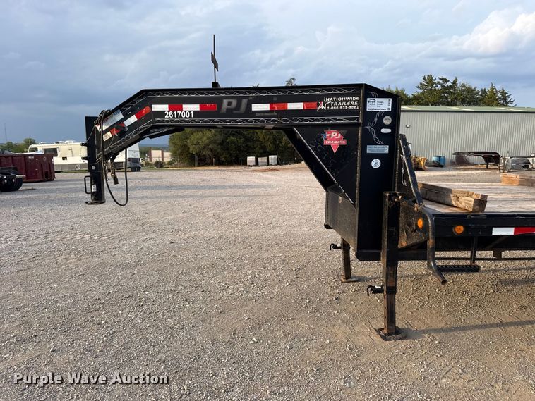 image for item DT6738 2017 PJ FD402 equipment trailer