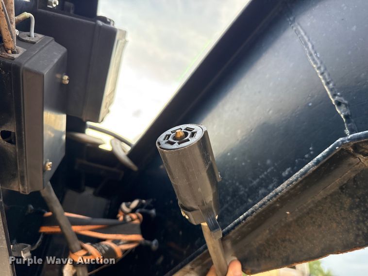 image for item DT6738 2017 PJ FD402 equipment trailer