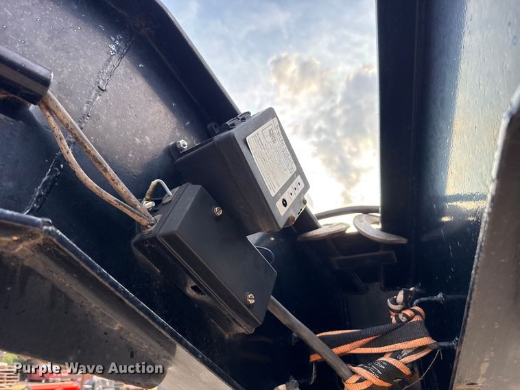 image for item DT6738 2017 PJ FD402 equipment trailer