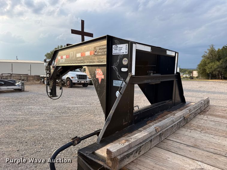 image for item DT6738 2017 PJ FD402 equipment trailer