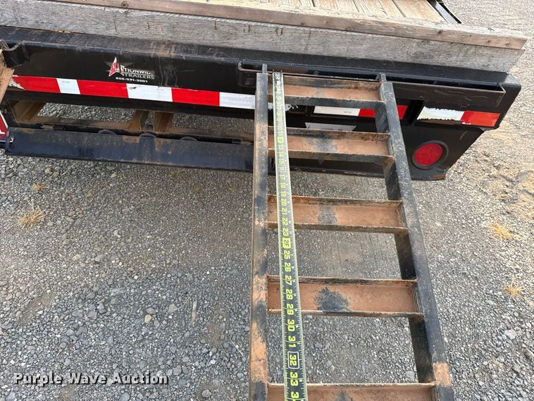 image for item DT6738 2017 PJ FD402 equipment trailer