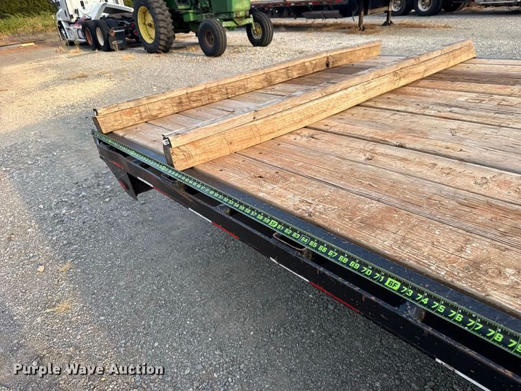 image for item DT6738 2017 PJ FD402 equipment trailer