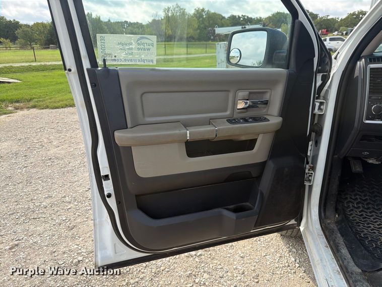 image for item DU3135 2011 Dodge Ram Ext. Cab pickup truck
