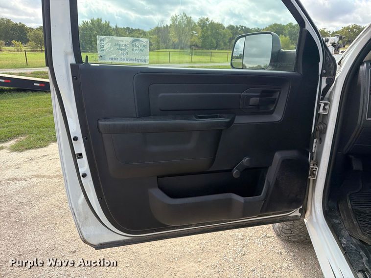 image for item DU3136 2018 RAM 2500 pickup truck