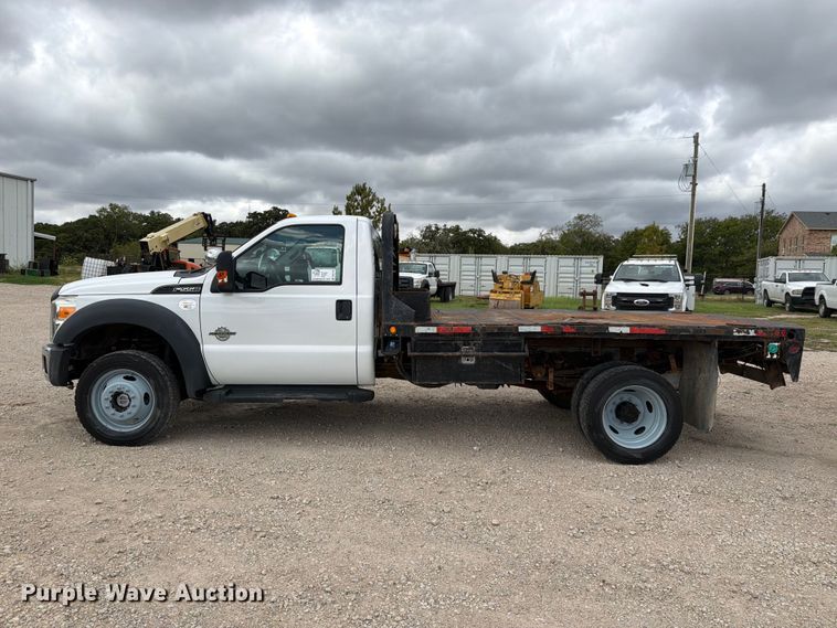 image for item DU3138 2016 Ford F550 Super Duty flatbed truck