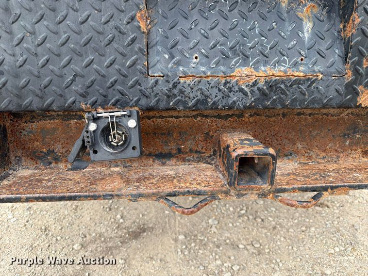 image for item DU3138 2016 Ford F550 Super Duty flatbed truck