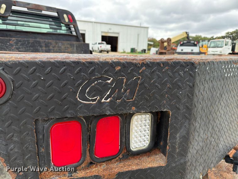 image for item DU3138 2016 Ford F550 Super Duty flatbed truck