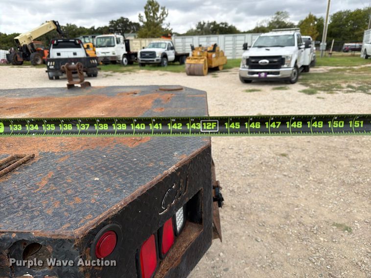 image for item DU3138 2016 Ford F550 Super Duty flatbed truck
