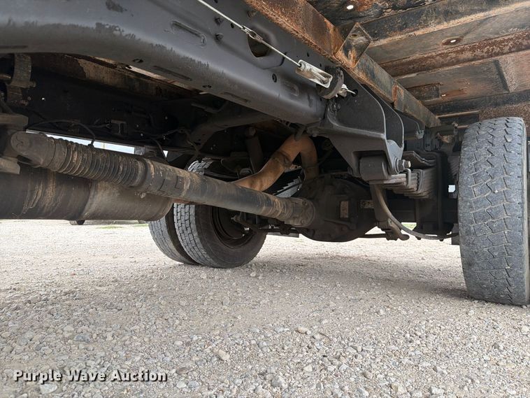 image for item DU3139 2014 RAM 5500 flatbed truck