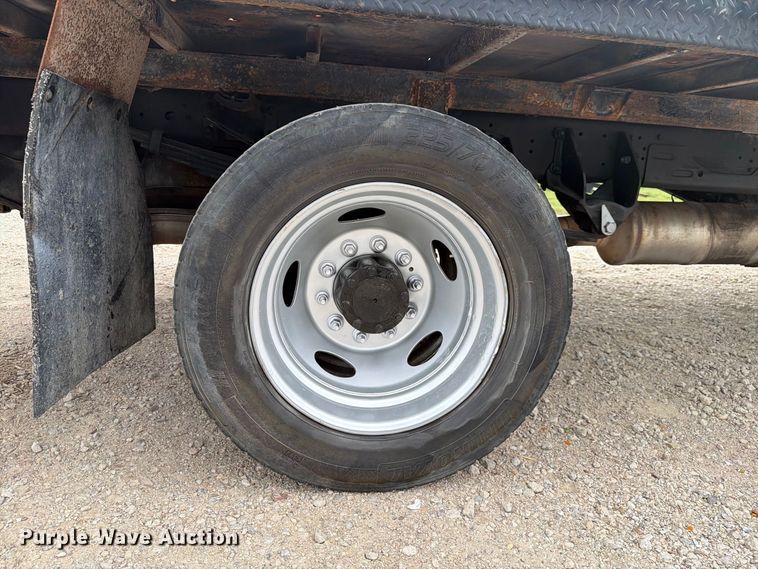 image for item DU3139 2014 RAM 5500 flatbed truck